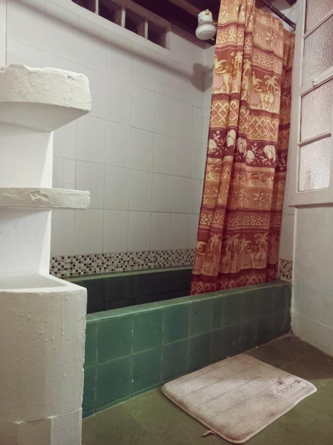 4 Grados Hostel Guatemala City Екстериор снимка