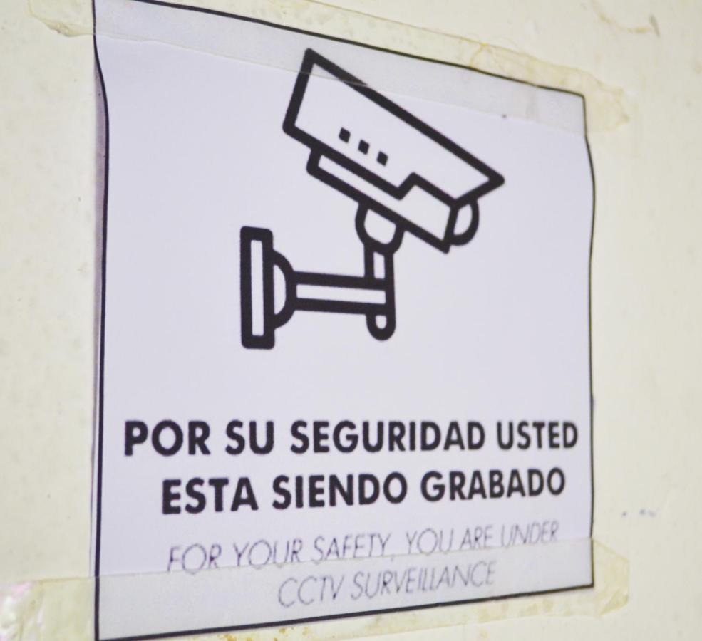4 Grados Hostel Guatemala City Екстериор снимка